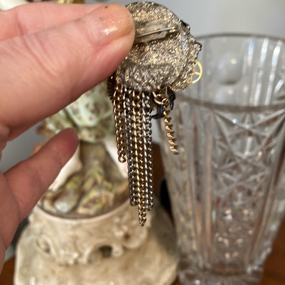 Vintage brooch - angel and made with parts from watch - Picture 4 of 8
